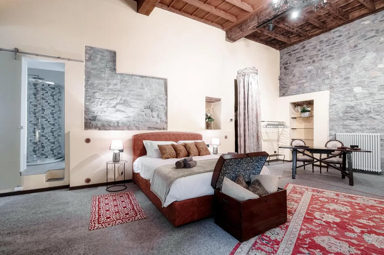 Penzion Historical Suites - The House Of Travelers Como