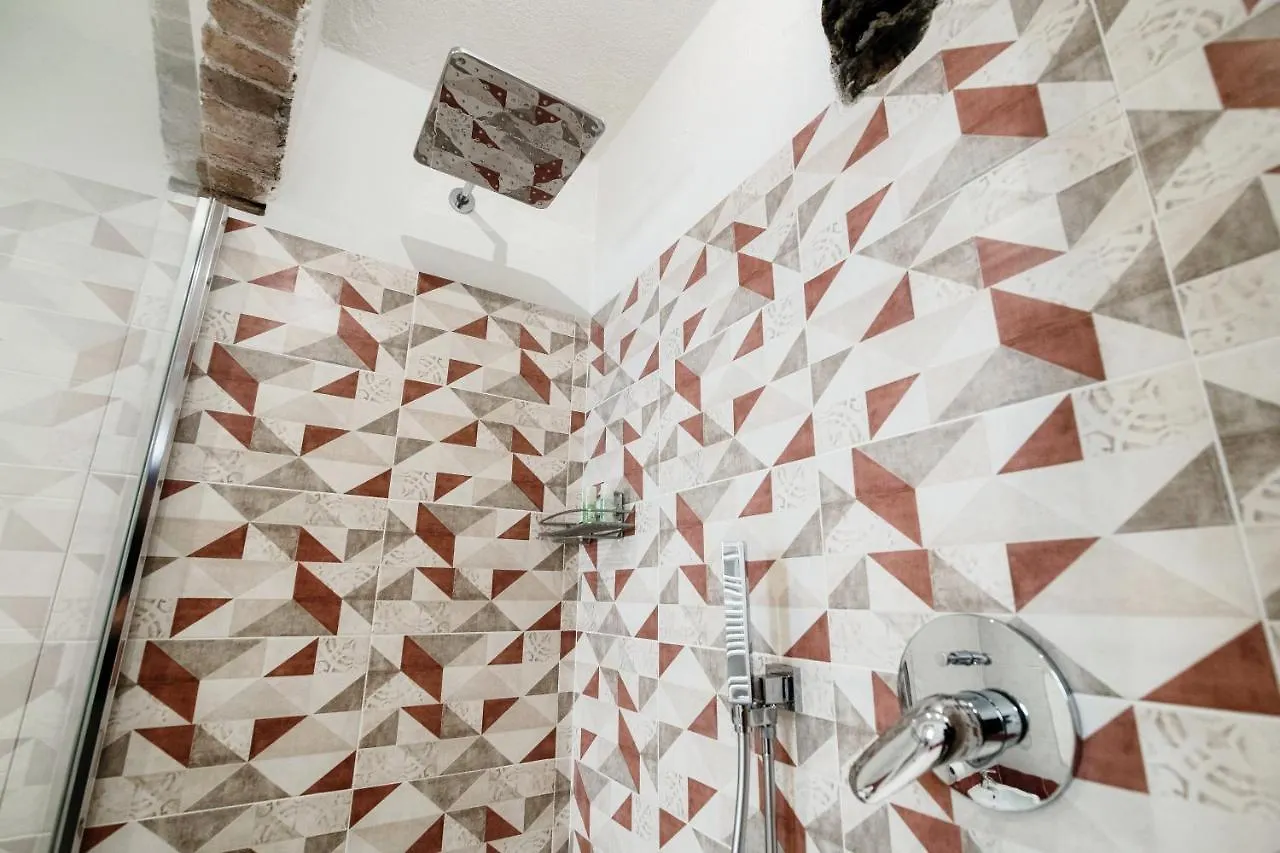 Historical Suites - The House Of Travelers Como Itálie