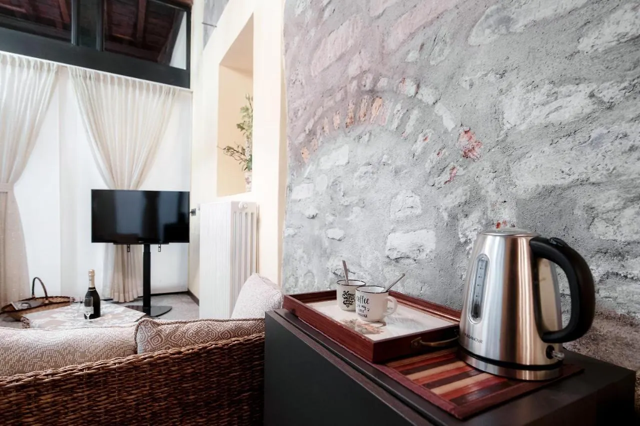Historical Suites - The House Of Travelers Como Penzion