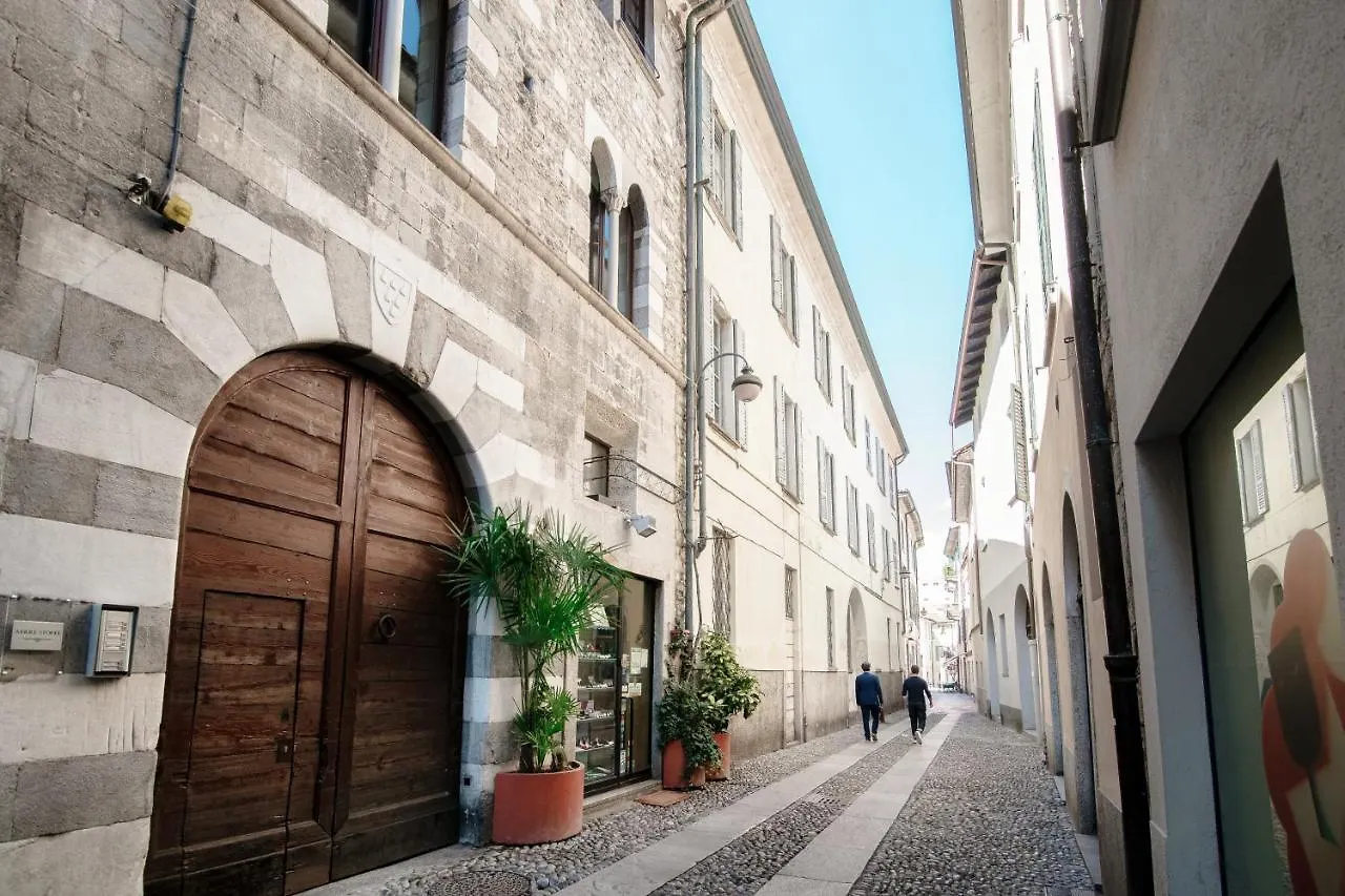 Historical Suites - The House Of Travelers Côme Italia