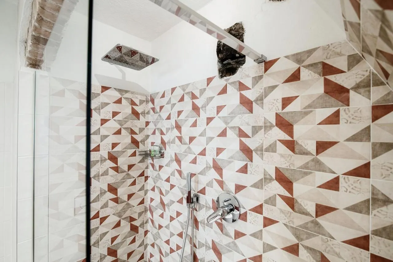 Historical Suites - The House Of Travelers Côme