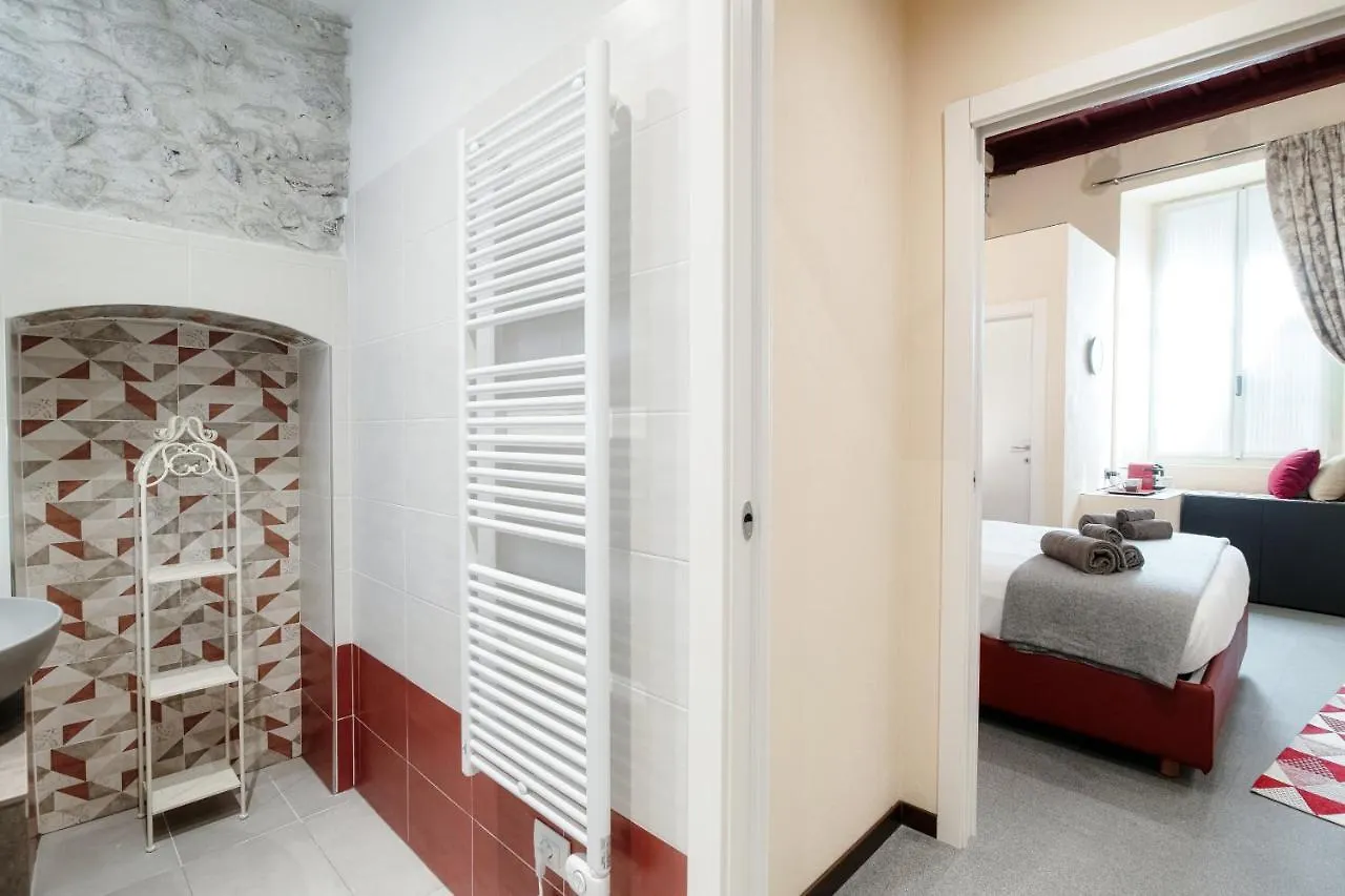 Historical Suites - The House Of Travelers Côme Affittacamere
