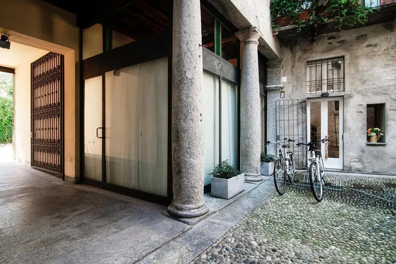 Historical Suites - The House Of Travelers Côme